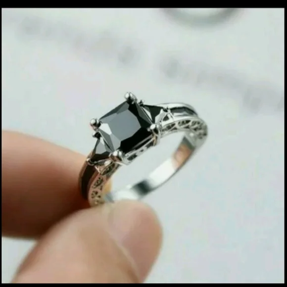 New Princess Cut Black Sapphire Rings - Picture 2 of 4